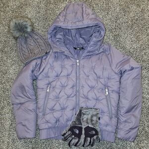 Northface Jacket, girls XL (plus hat and gloves)